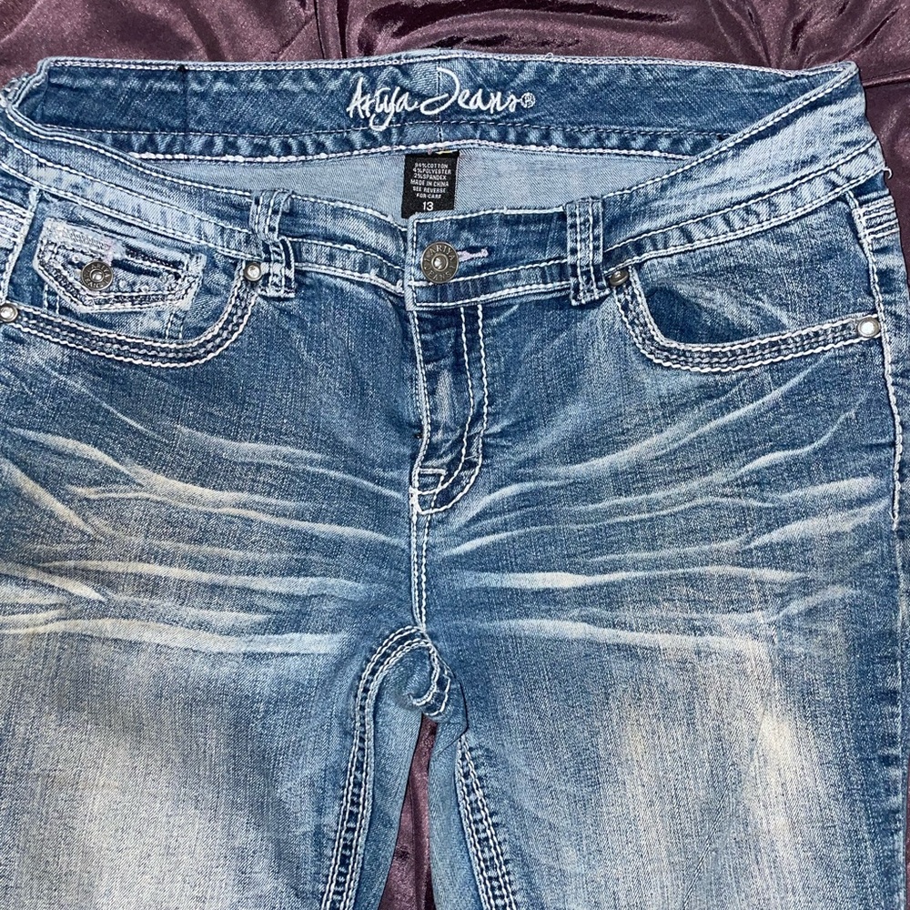 Ariya Blue Boot Cut Jeans with Distressed Look